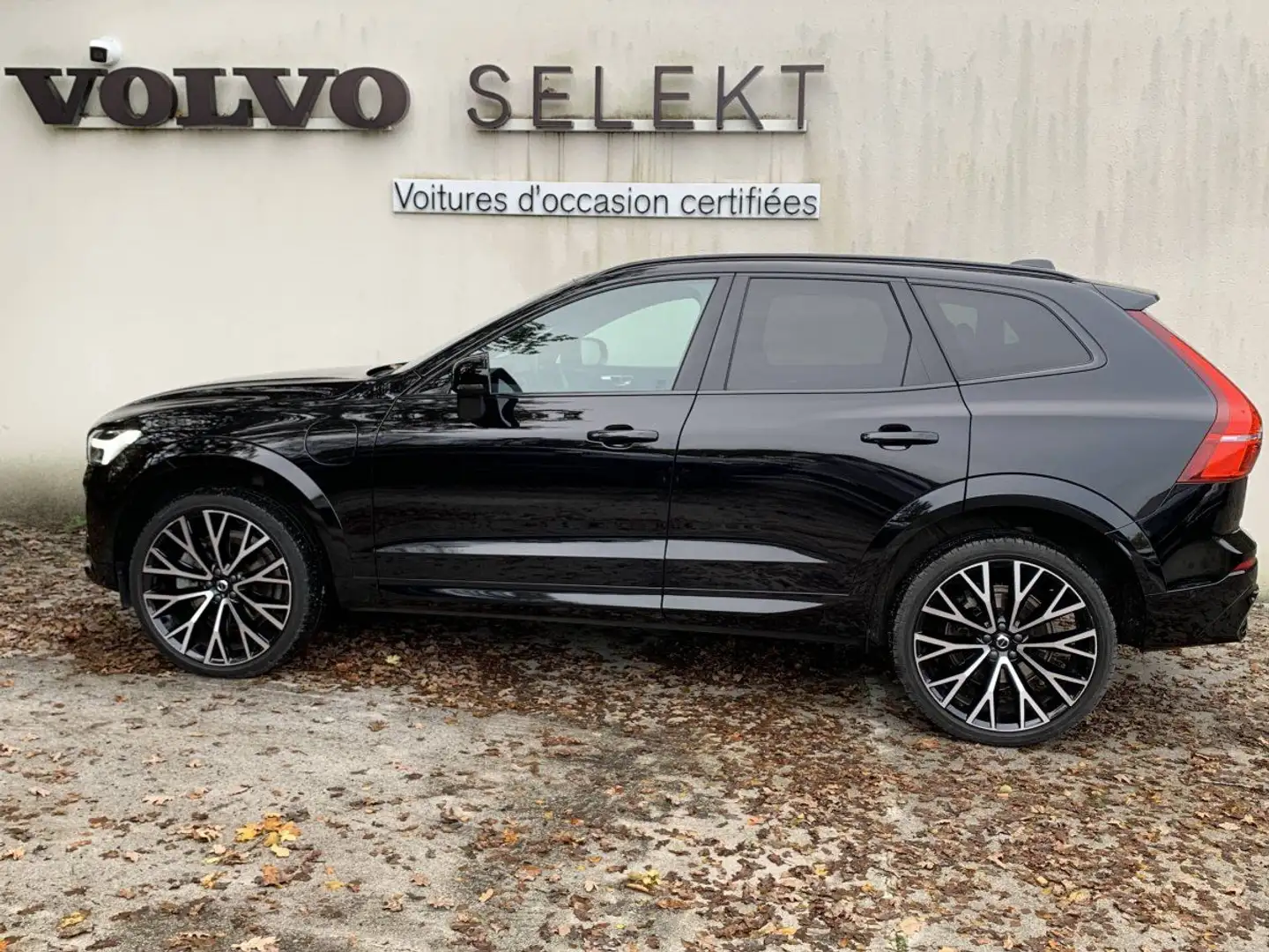Volvo XC60 T6 Recharge AWD 253 ch + 145 ch Geartronic 8 Ultim Noir - 2