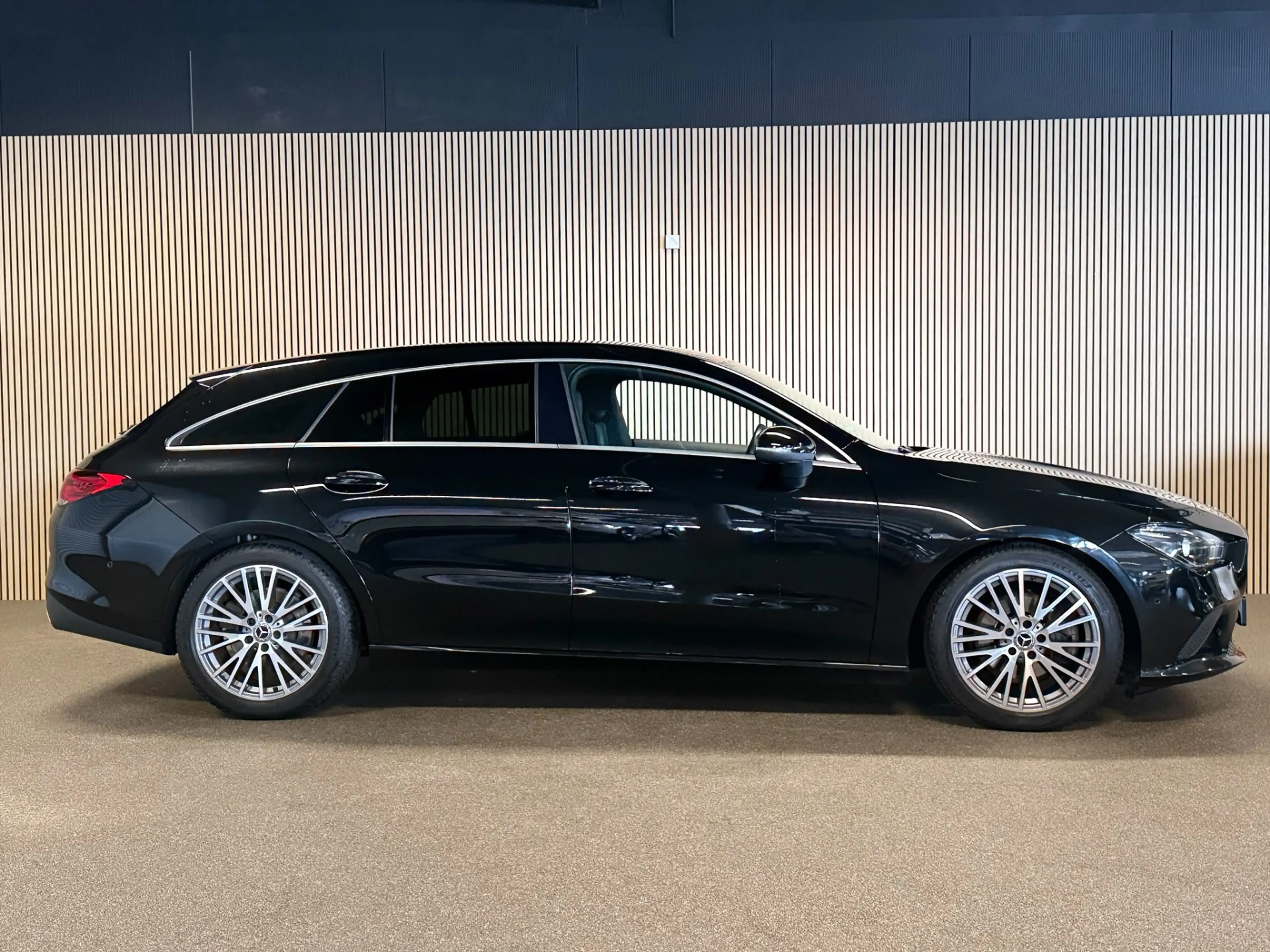 Mercedes-Benz CLA 220 Shooting Brake Progressive-TREKHAAK-WIDESCREEN-CAM — photo 5