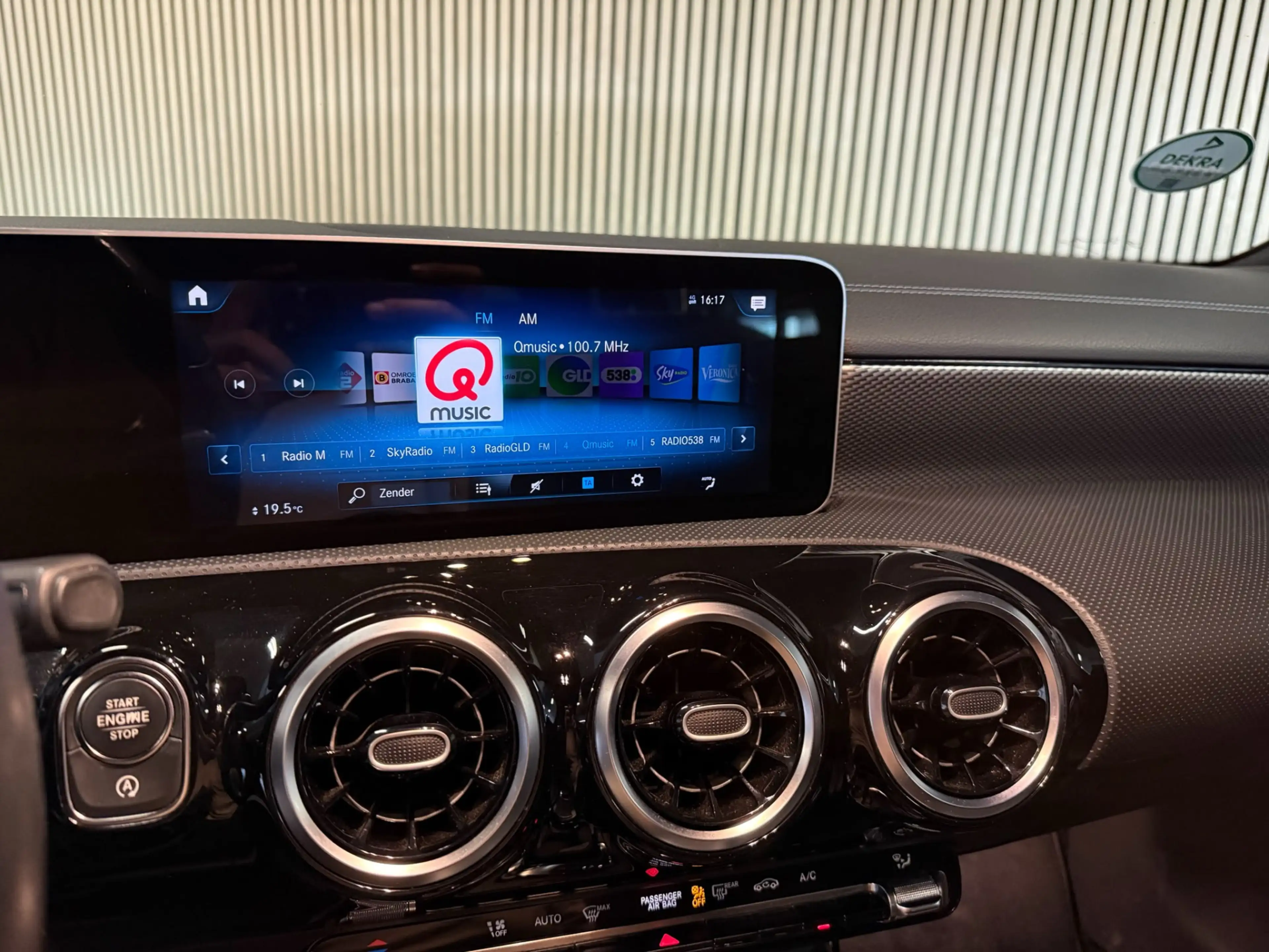 Mercedes-Benz CLA 220 Shooting Brake Progressive-TREKHAAK-WIDESCREEN-CAM — photo 22