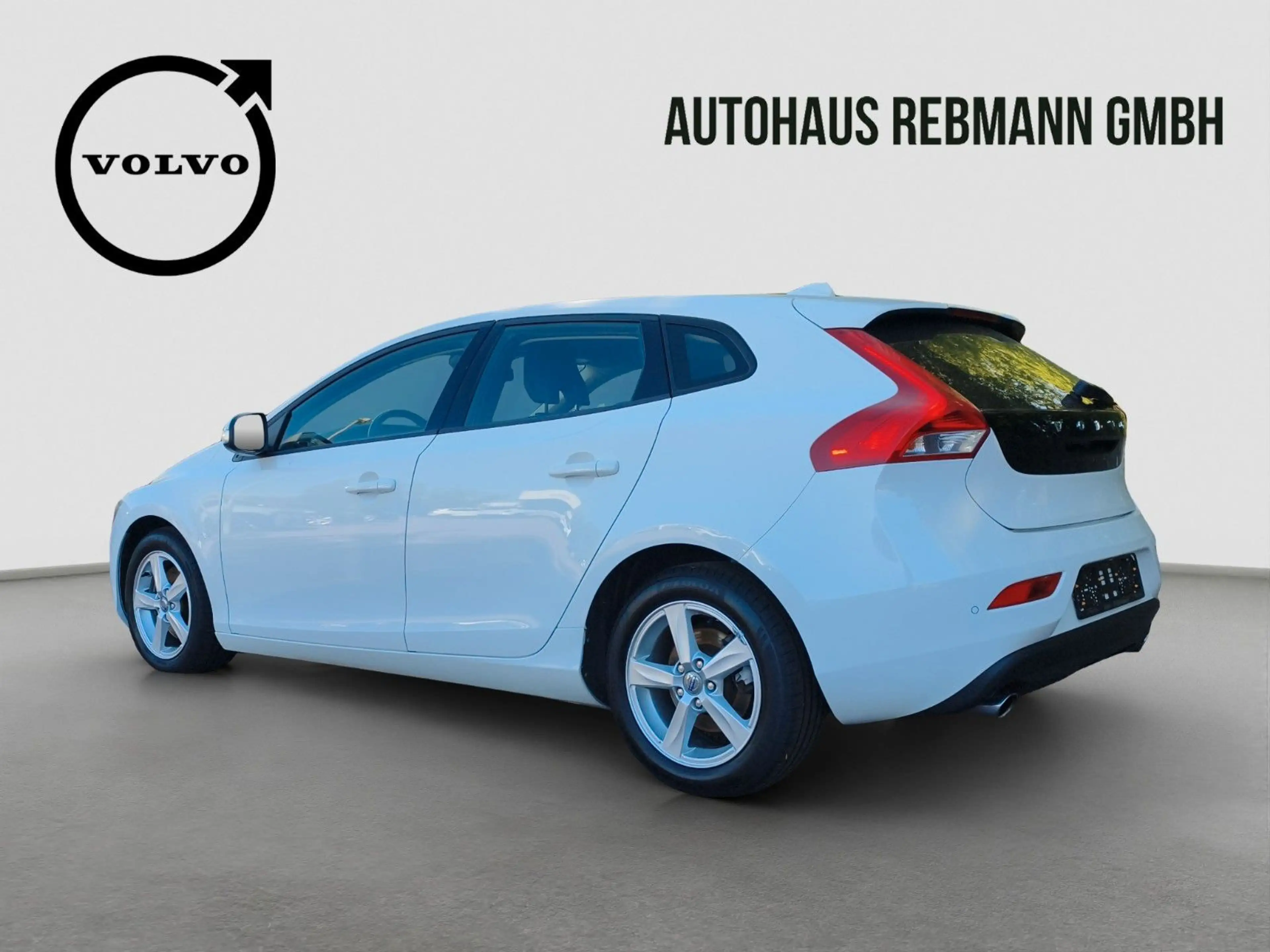 Volvo V40 You! — photo 5