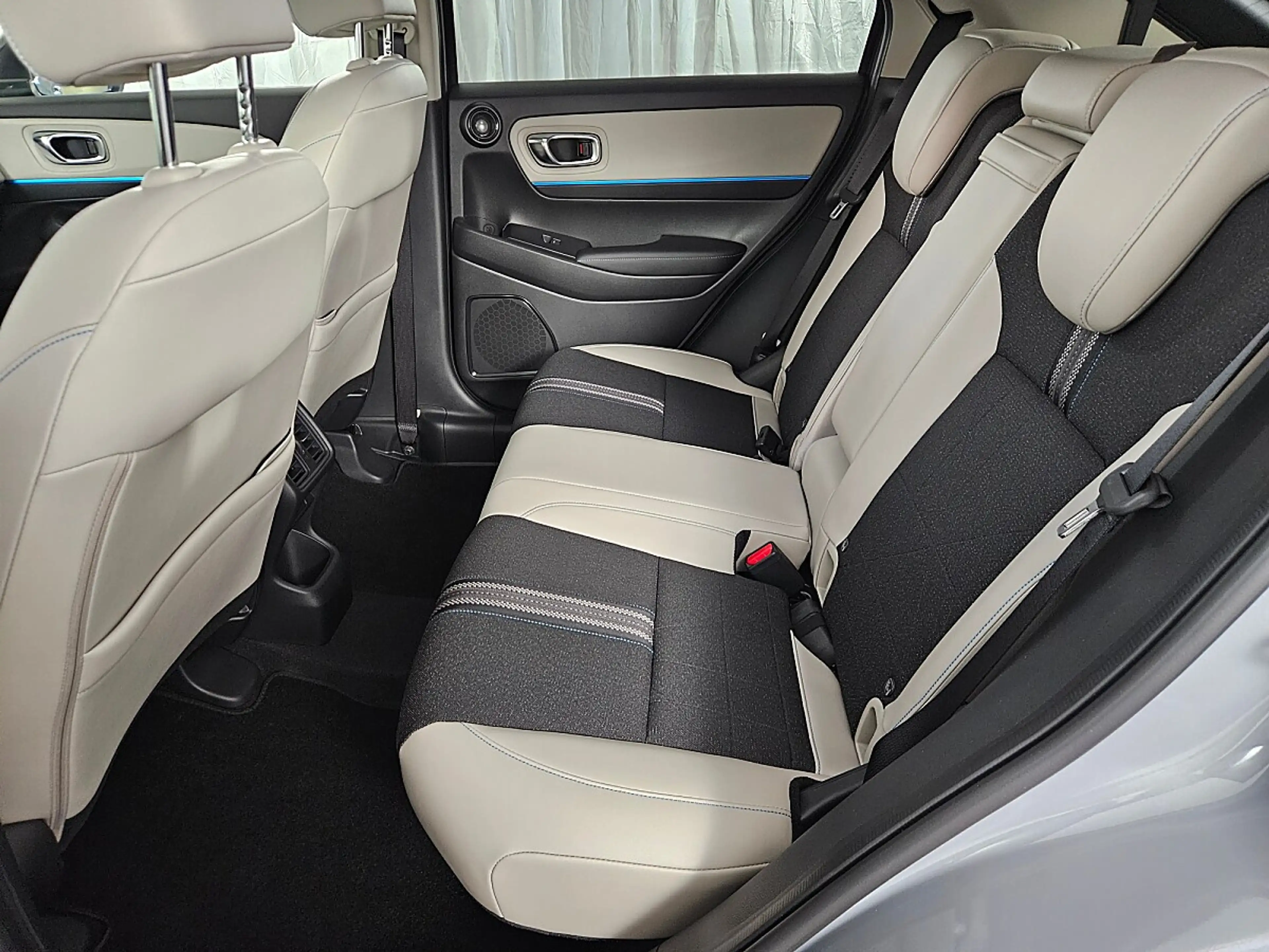 Honda HR-V Hybrid Advance Style Aut. | Auto Stahl Wien 23 — photo 5