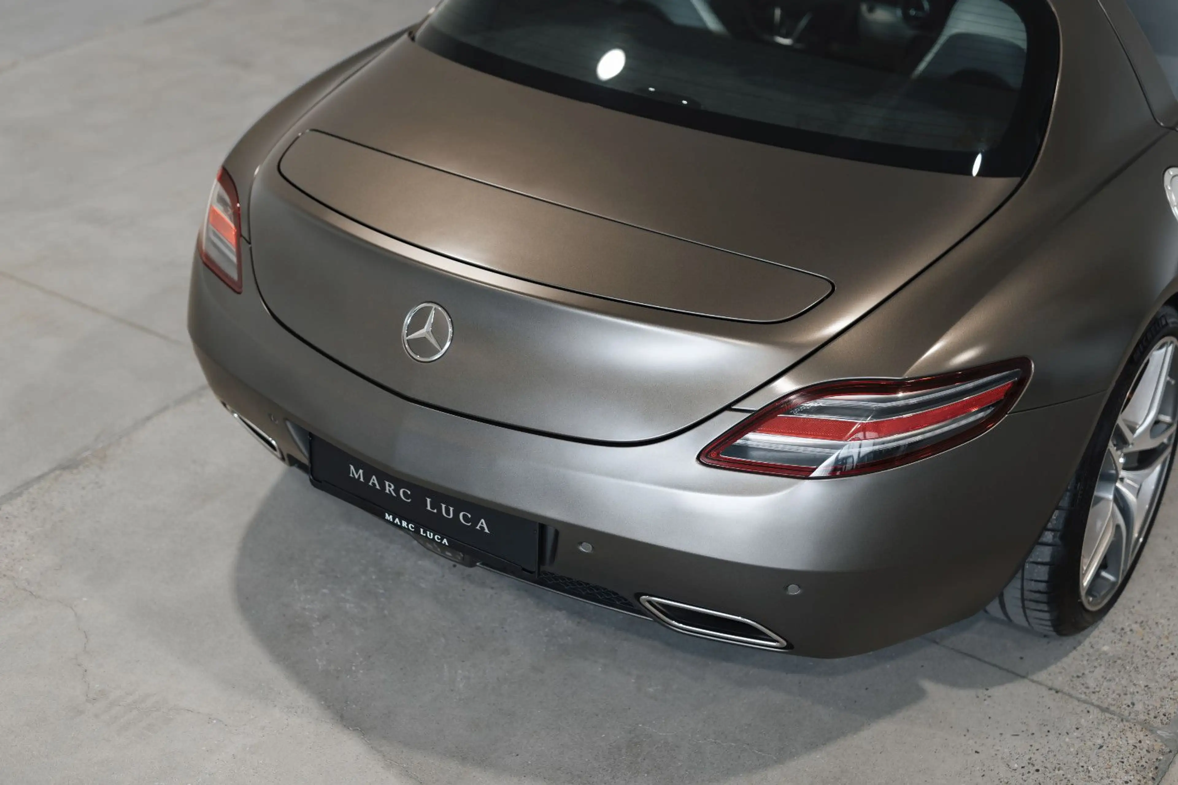 Mercedes-Benz SLS Coupe Designo Magno — photo 10