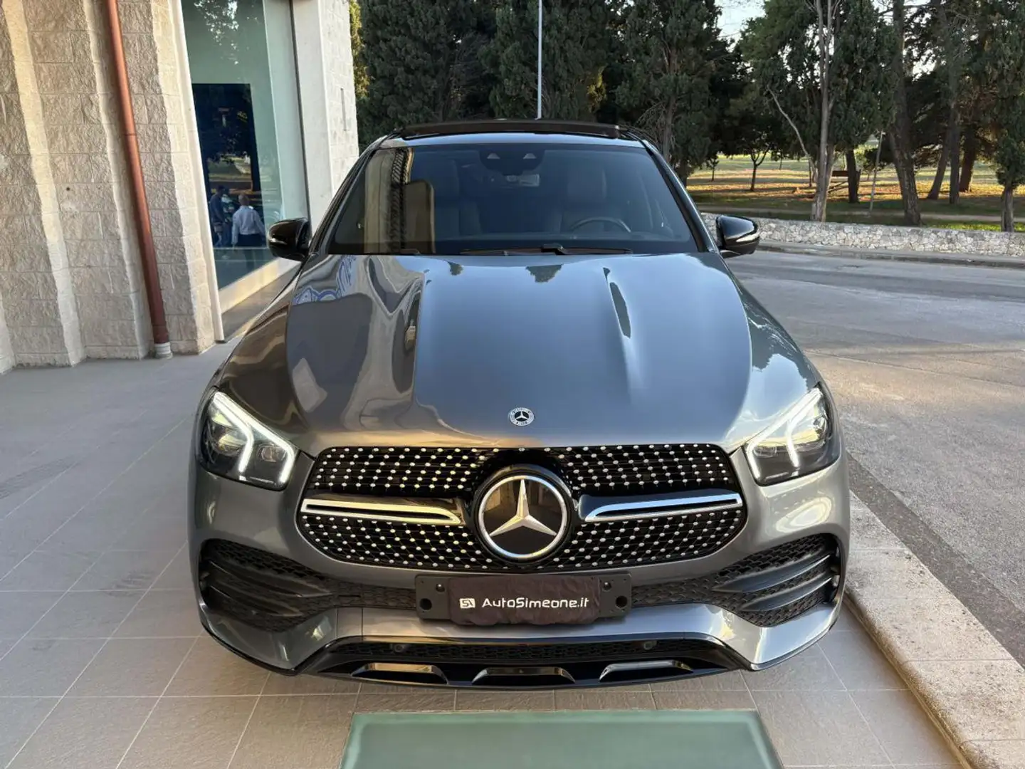 Mercedes-Benz GLE 350 de 4Matic Plug-in Hybrid Coupé Premium Plus. Gris - 2