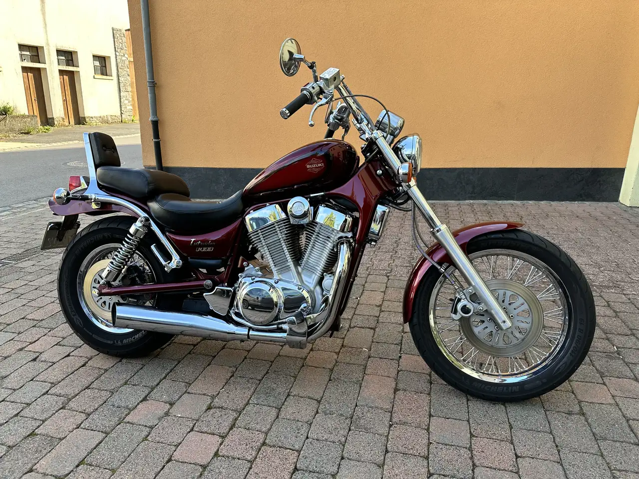 Suzuki VS 1400