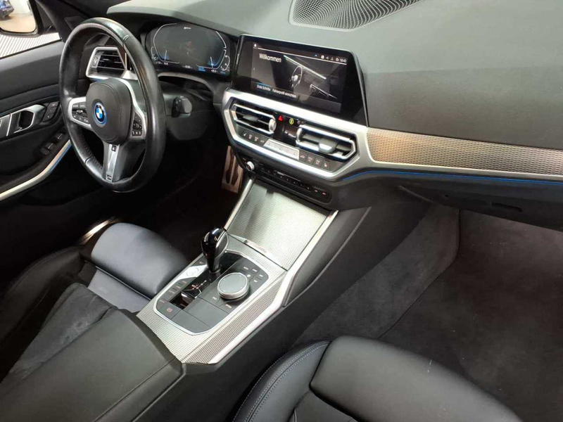 BMW 330 330e Aut. M Sport AHK NAVI LASER PDC KAM — photo 12