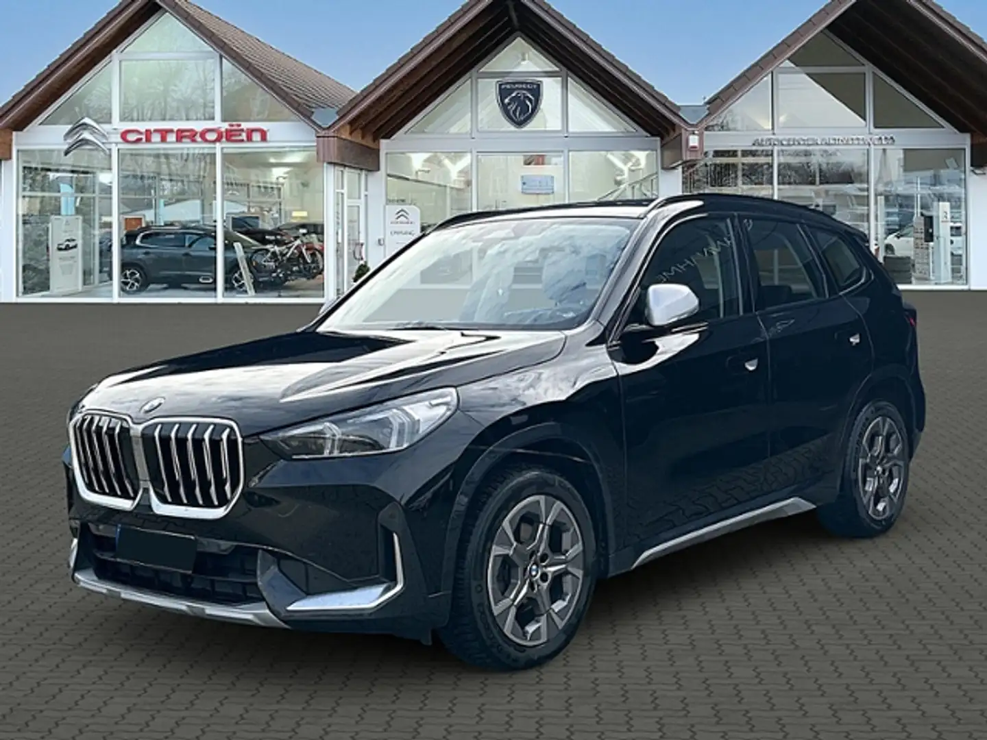 BMW X1 18 d sDrive xLine 18 d sDrive xLine Zwart - 1