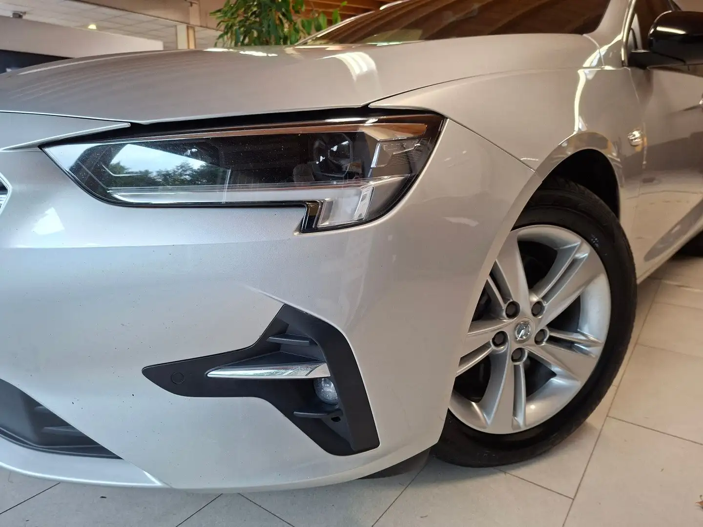 Opel Insignia B ST Elega+AUTO+MATRIX-LED+NAVI+SHZ+LHZ Silber - 2