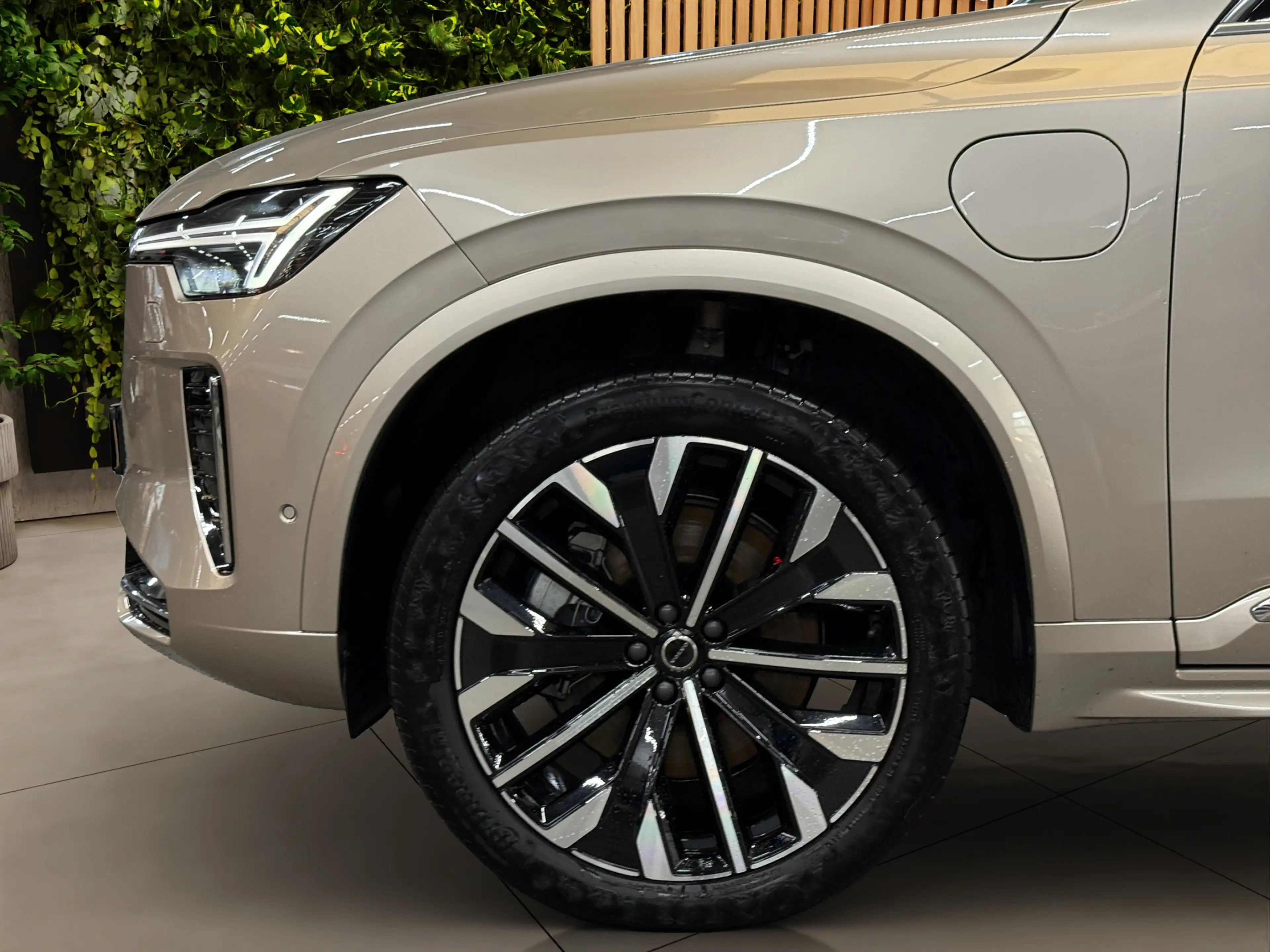 Volvo XC90 2.0 T8 Plug-in hybrid AWD Ultra Bright — photo 26