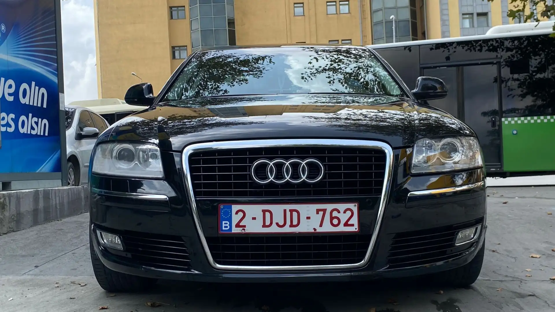 Audi A8 3.2 FSI - 1