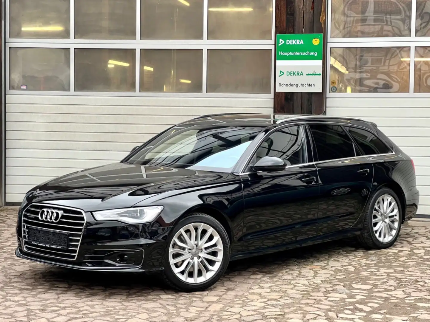 Audi A6 Avant 3.0 TDI quattro Standheizung Schwarz - 1
