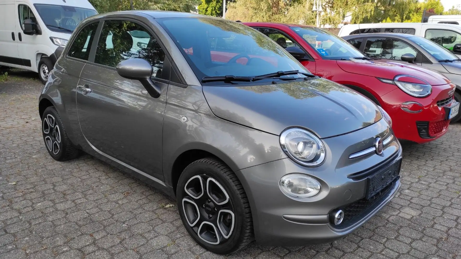 Fiat 500 Club1,0 MildHybrid Paket Comfort+Tech Gris - 1