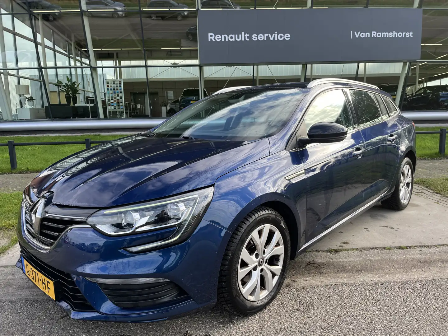 Renault Megane Estate 1.3 TCe 140 PK Limited / Apple Carplay - An Blau - 1