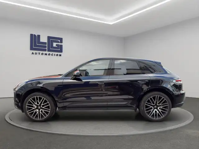 Porsche Macan view 9