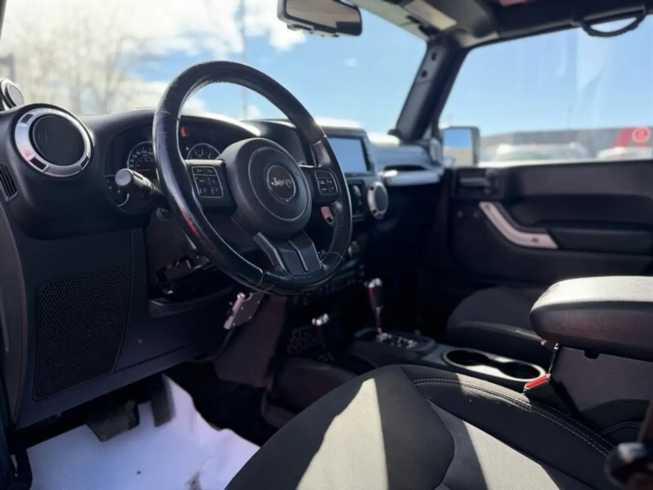 Jeep Wrangler снимка Jeep Wrangler