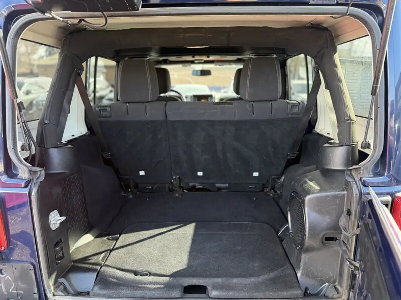 Jeep Wrangler снимка Jeep Wrangler
