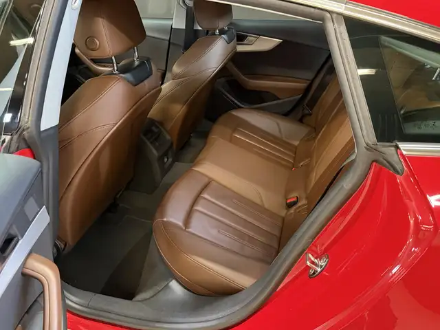 Audi A5 view 7