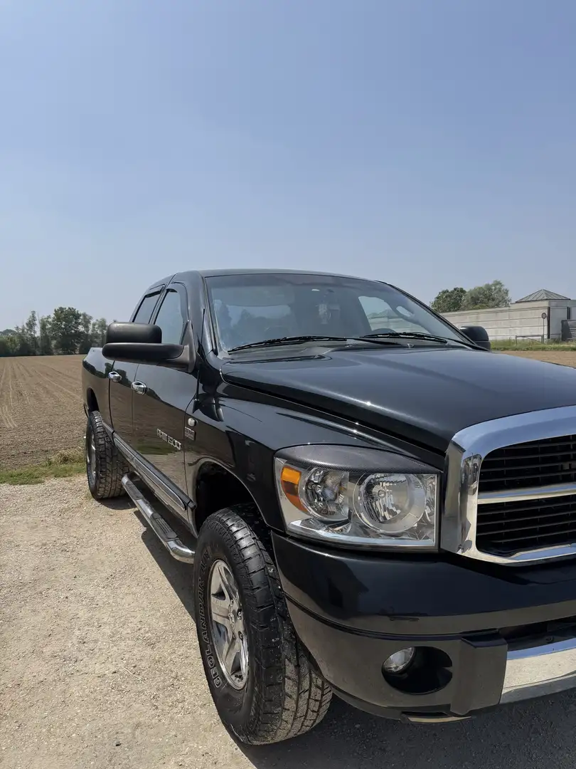 Dodge RAM Dodge ram 5.7 V8 - 1