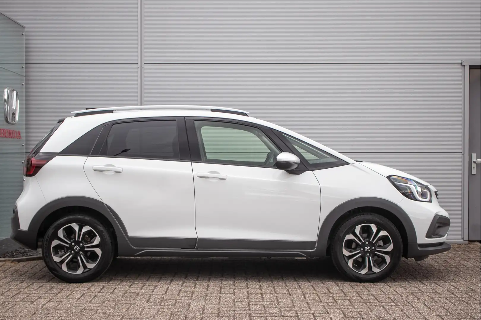 Honda Jazz 1.5 e:HEV Crosstar All-in rijklaar | Ad. Cruise | Wit - 2
