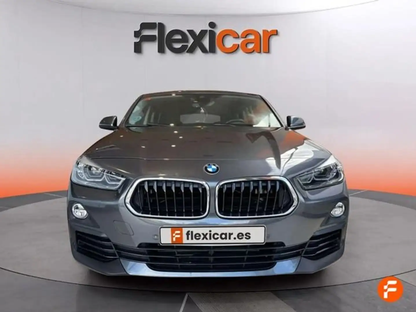 BMW X2 sDrive 18dA Gris - 2