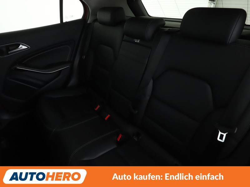 Mercedes-Benz GLA 200 GLA 200 Urban Aut.*NAV*LED*TEMPO*CAM*PDC*SHZ*BT* — photo 14