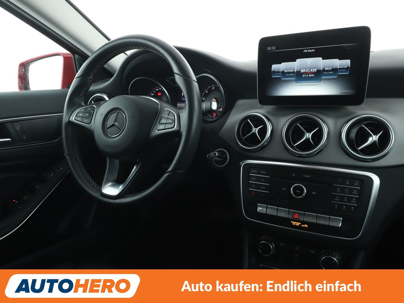 Mercedes-Benz GLA 200 GLA 200 Urban Aut.*NAV*LED*TEMPO*CAM*PDC*SHZ*BT* — photo 13