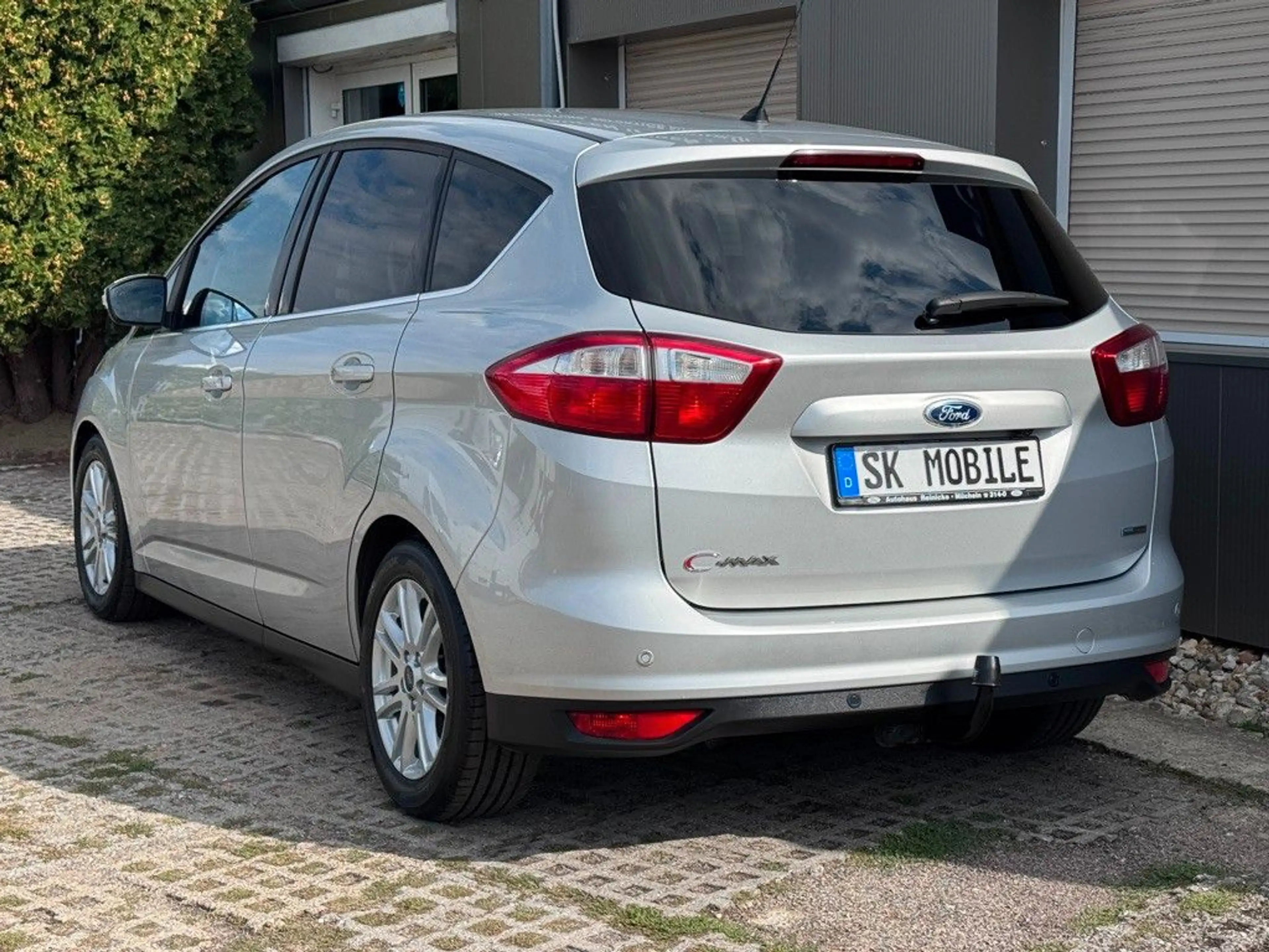 Ford C-Max Titanium*KLIMA*NAVI*PDC*NEU MOTOR — photo 3