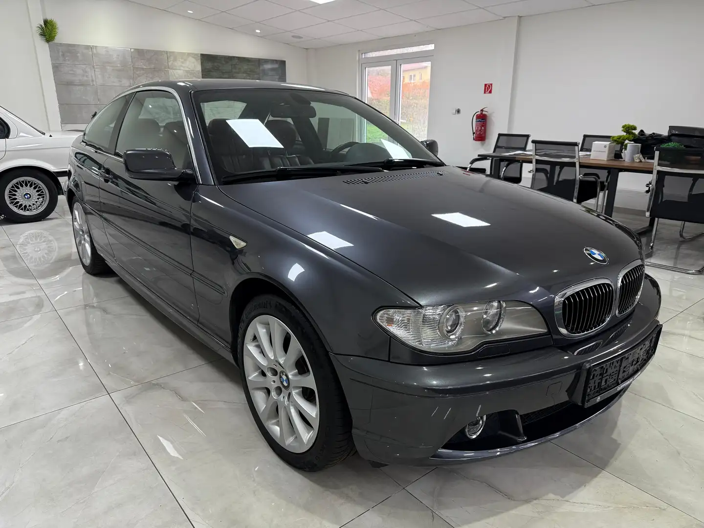 BMW 325 3er Coupe Ci Edition Exclusive Grau - 1