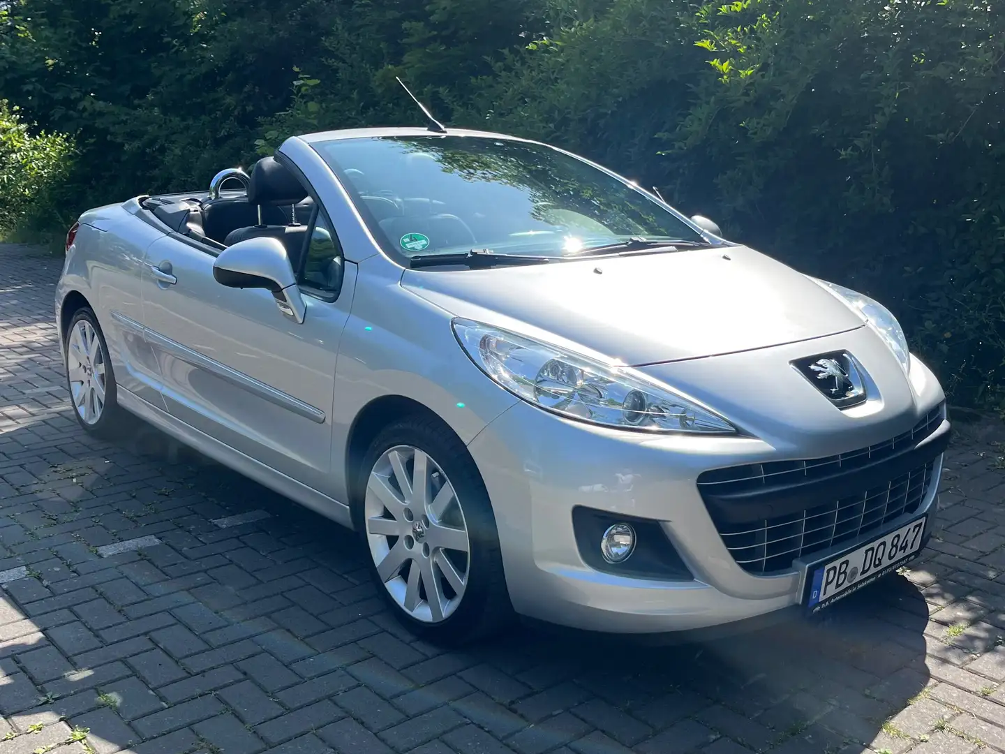 Peugeot 207 207 CC 120 VTi Platinum Silber - 1