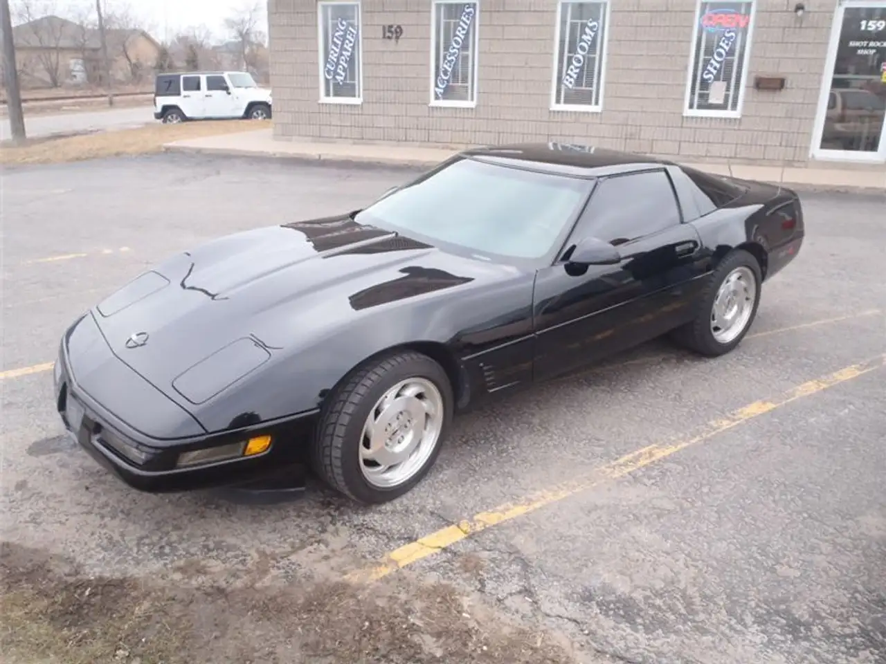 Chevrolet Corvette снимка Chevrolet Corvette