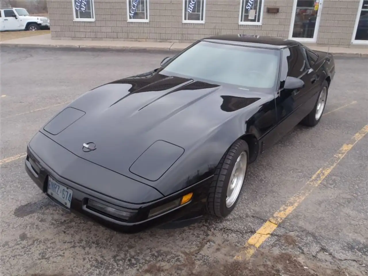 Chevrolet Corvette снимка Chevrolet Corvette