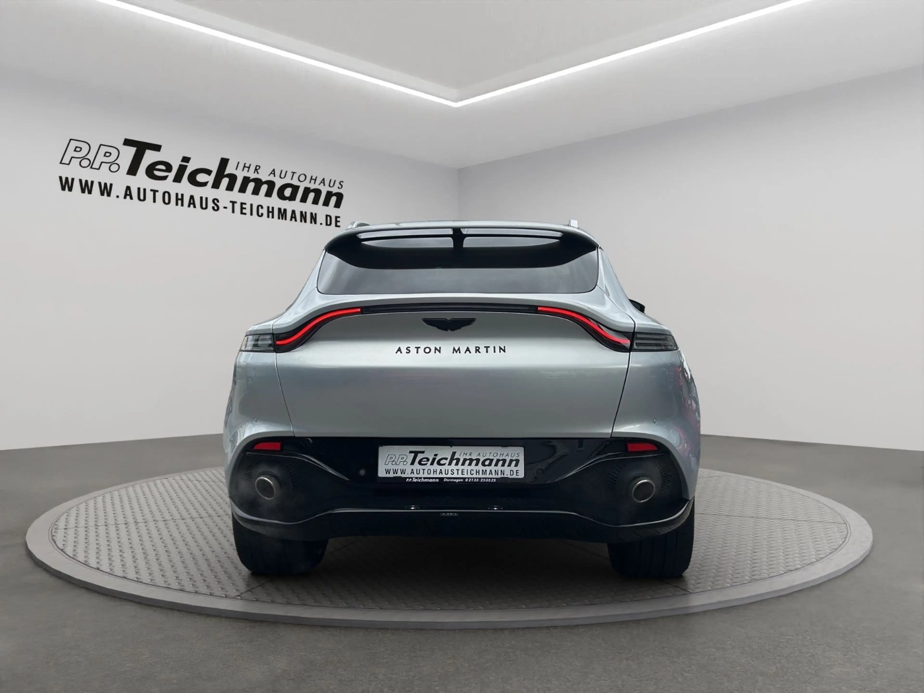 Aston Martin DBX 4.0 V8 — photo 6