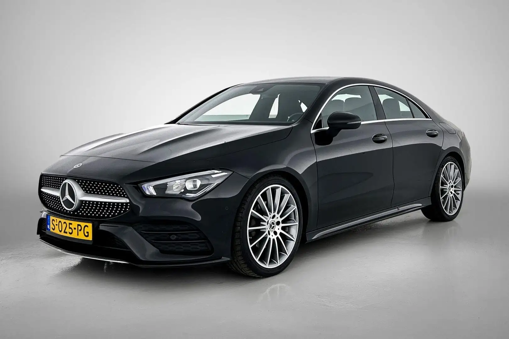 Mercedes-Benz CLA 200 Premium Plus AMG-Line(Dealer OndH, Sfeer-Verlichti Zwart - 1