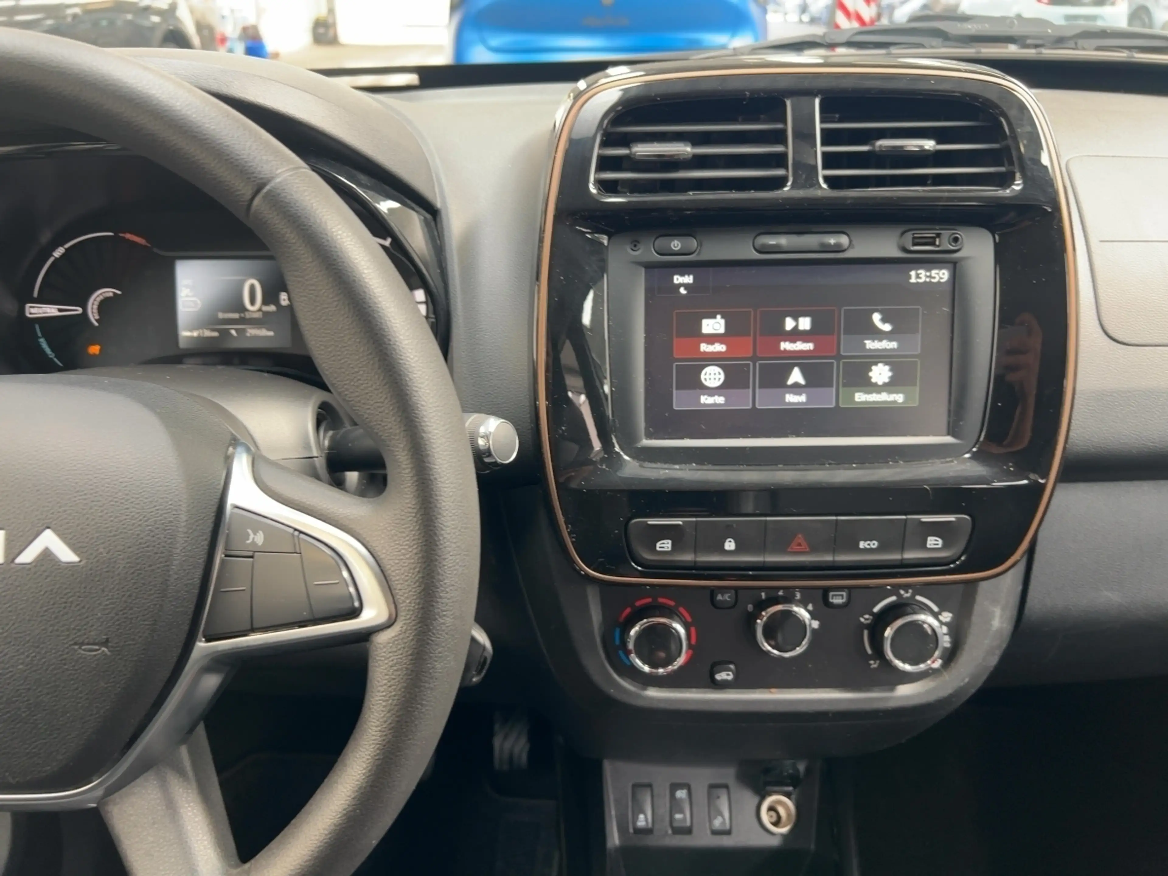 Dacia Spring Extreme 65 CCS-Schnellladung — photo 12