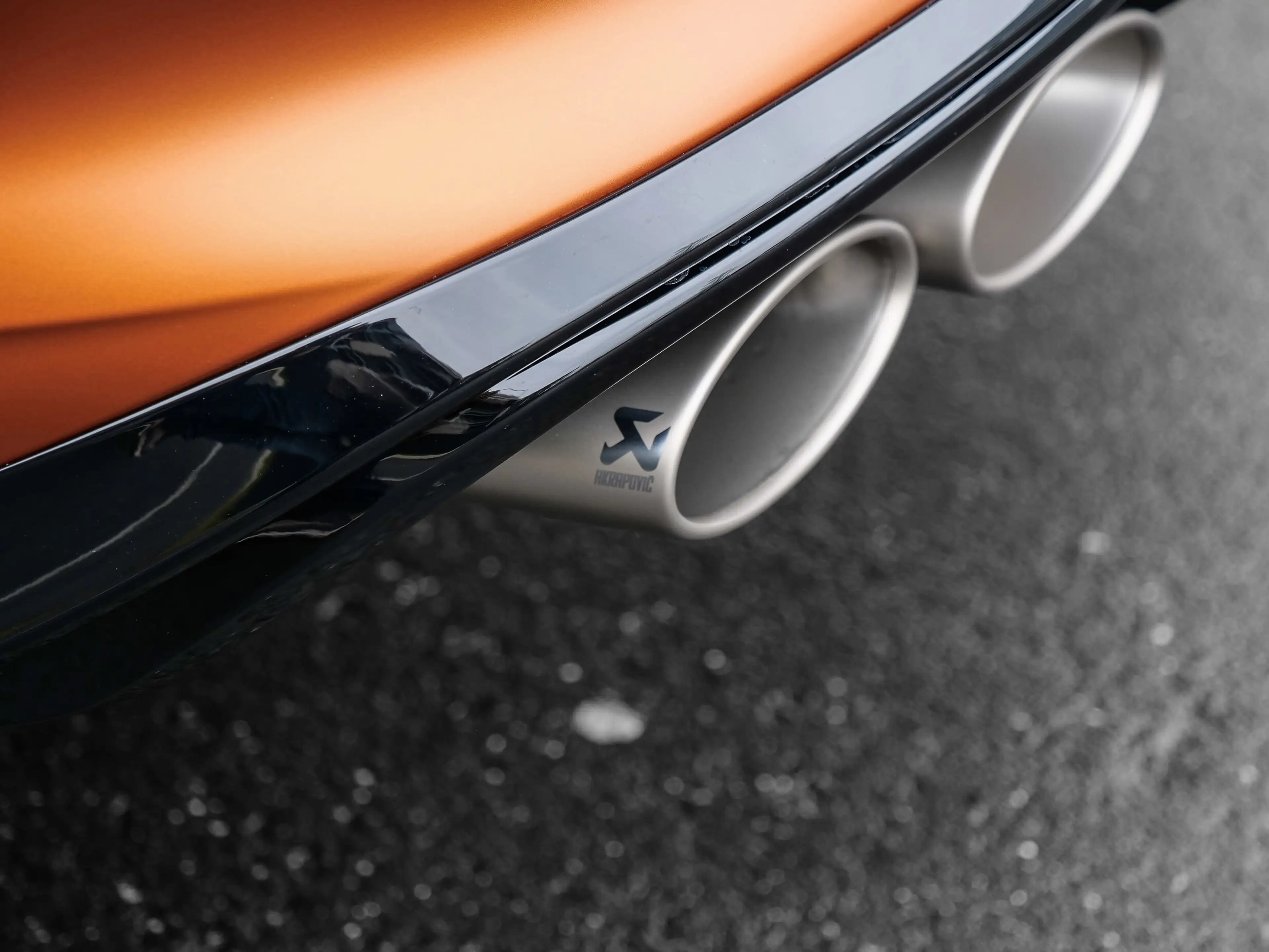 Bentley Bentayga Speed Akrapovic Exhaust — photo 11