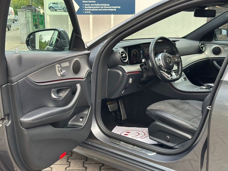 Mercedes-Benz E 200 E Limousine / AMG / — photo 8