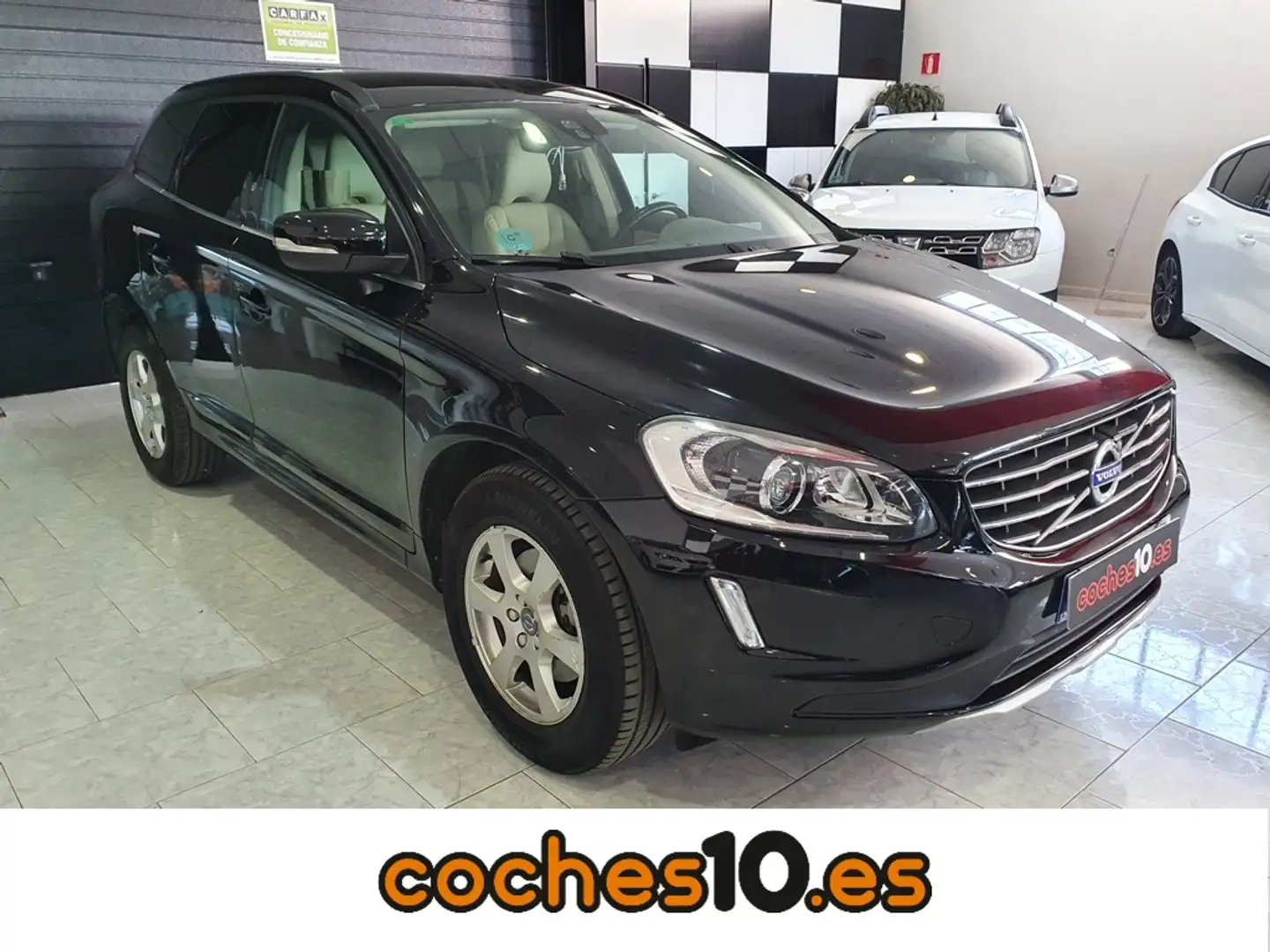 Volvo XC60 D4 Momentum Aut. 190 Negro - 1