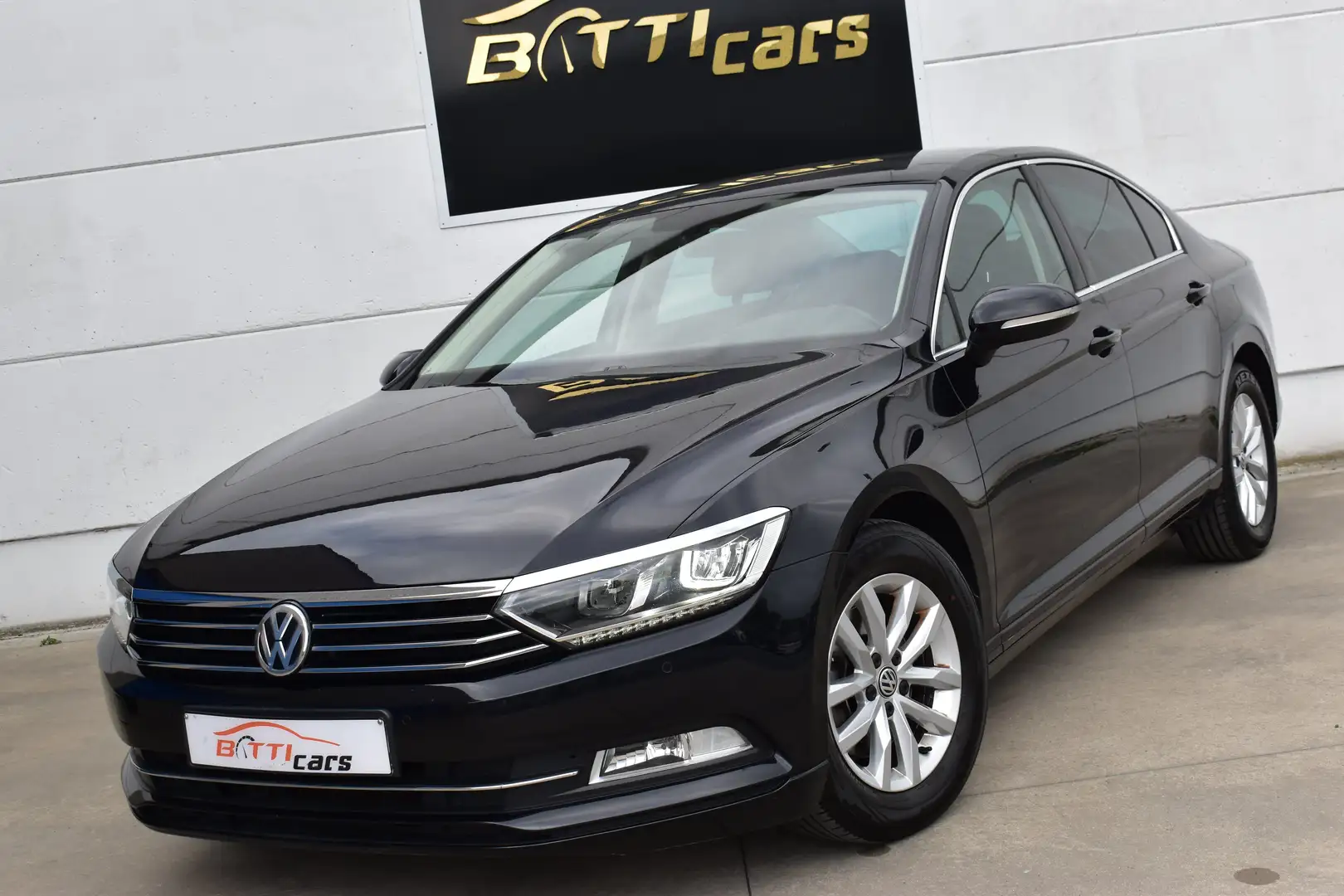 Volkswagen Passat Passat 1.5TSI* Zetelverw.* 3-zone Airco* Camera* Чёрный - 1