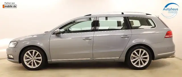 Volkswagen Passat view 4