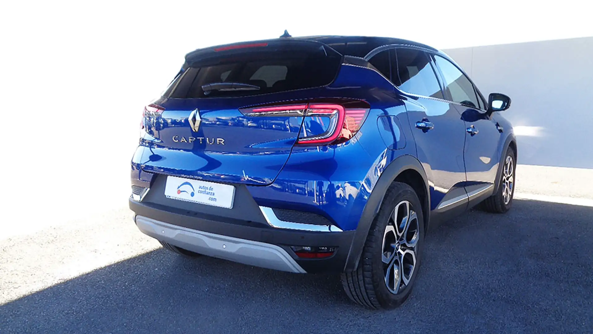 Renault Captur TCe GPF Micro Híbrido Techno Fast Track 103kW - 2