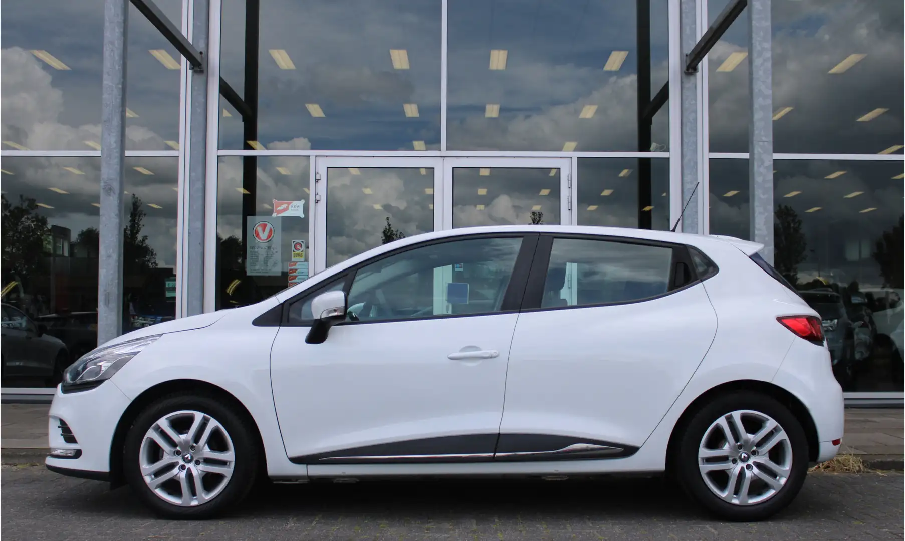 Renault Clio 0.9 TCe Zen | 4-Drs | Airconditioning | Bluetooth Blanco - 2