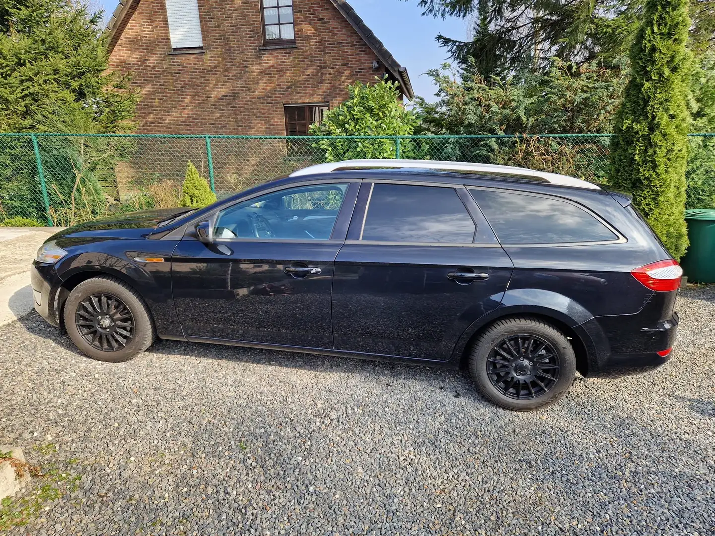 Ford Mondeo Mondeo 2.0 Trend Negru - 1