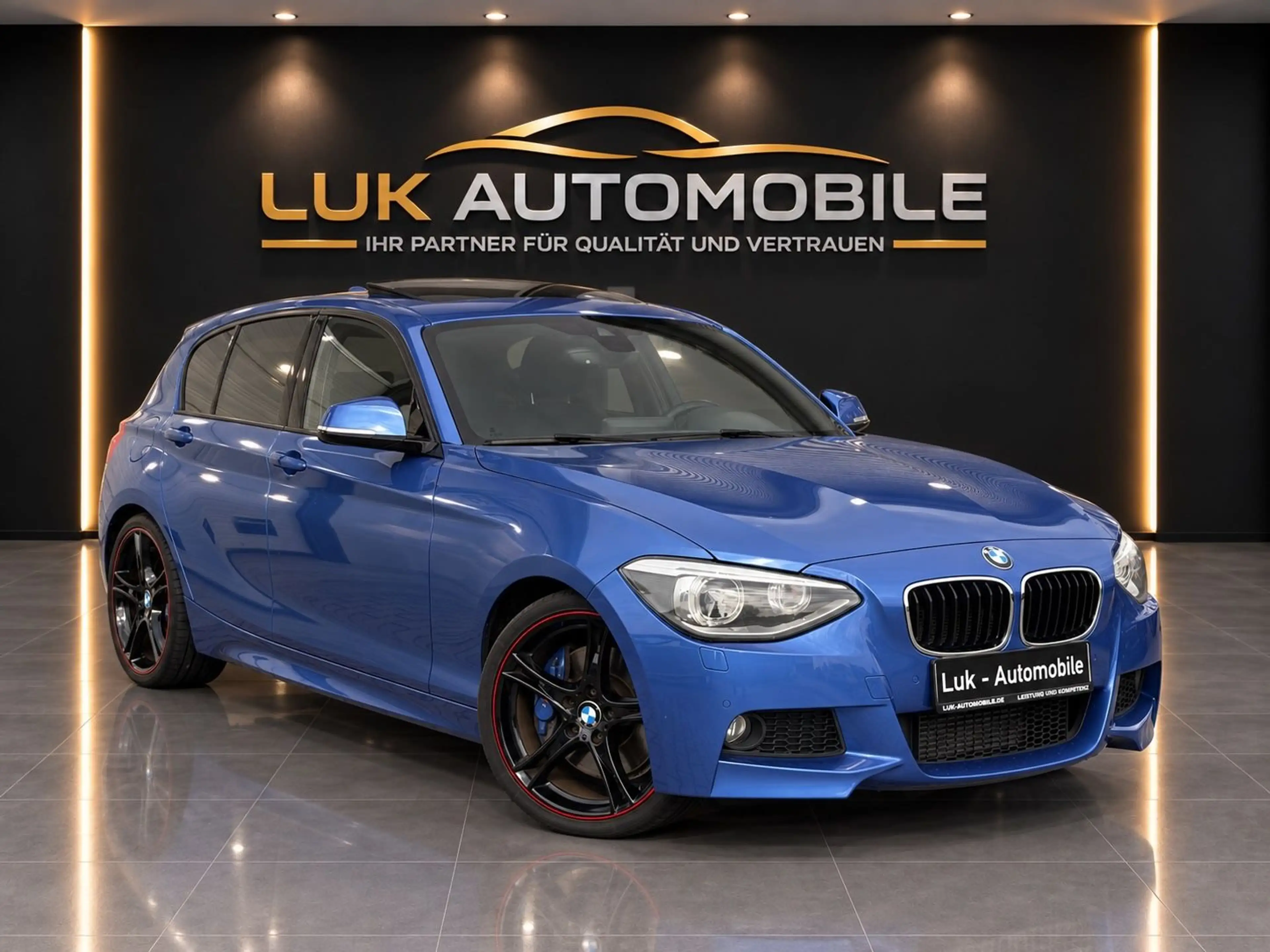 BMW 125 d Lim*Aut*M-Pak*Bi-Turbo*Harman&Kardon*Kam*