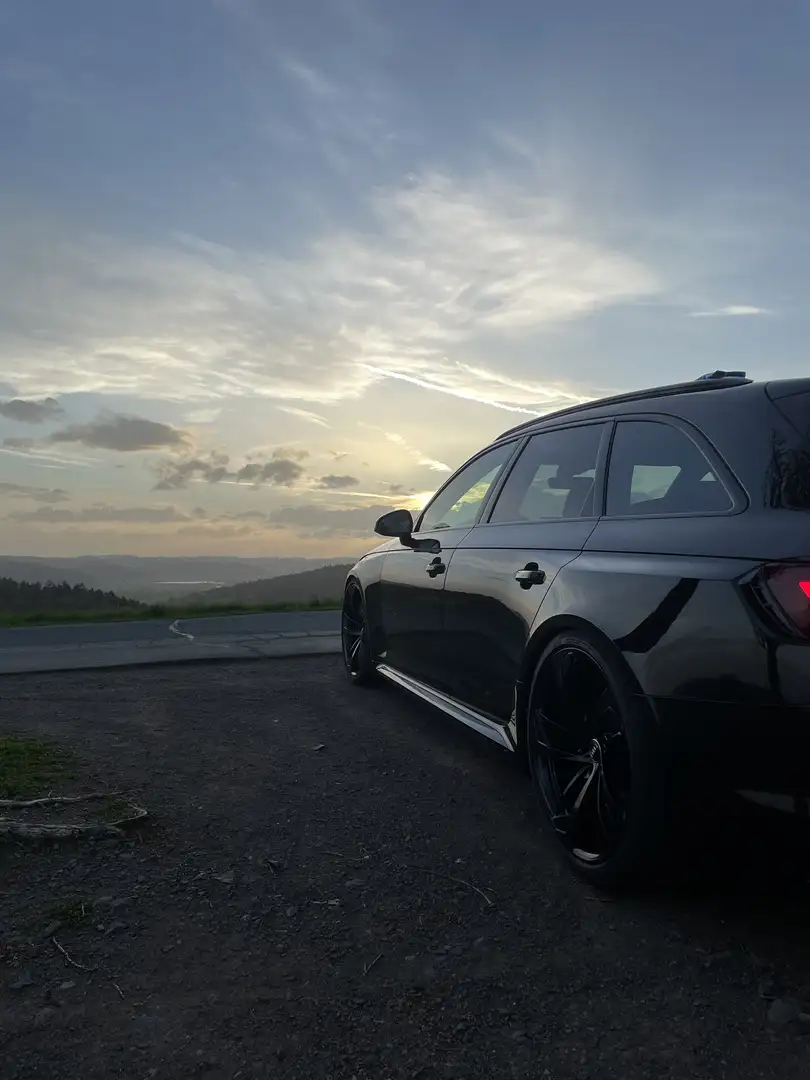 Audi RS4 2.9 TFSI quattro Schwarz - 2