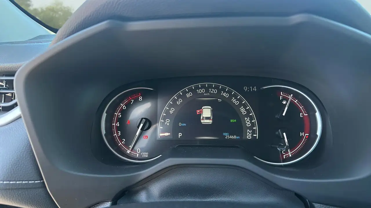 Toyota RAV 4 снимка Toyota RAV 4