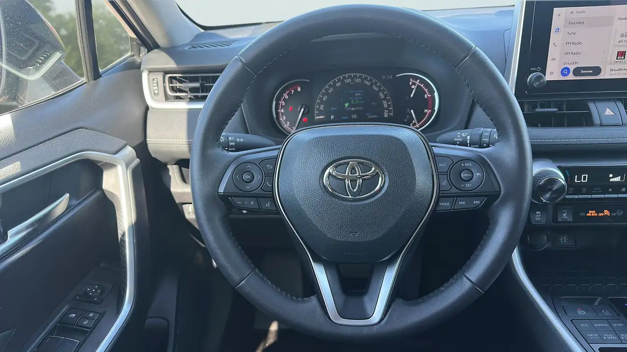 Toyota RAV 4 снимка Toyota RAV 4