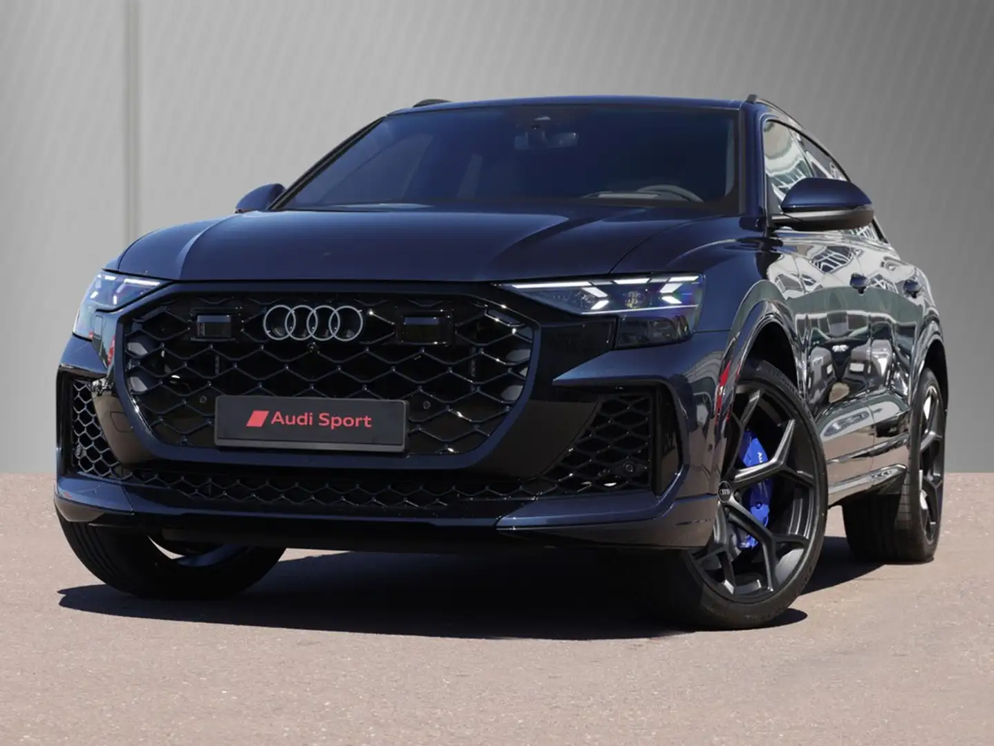 Audi RS Q8 SUV performance ALW Bleu - 2