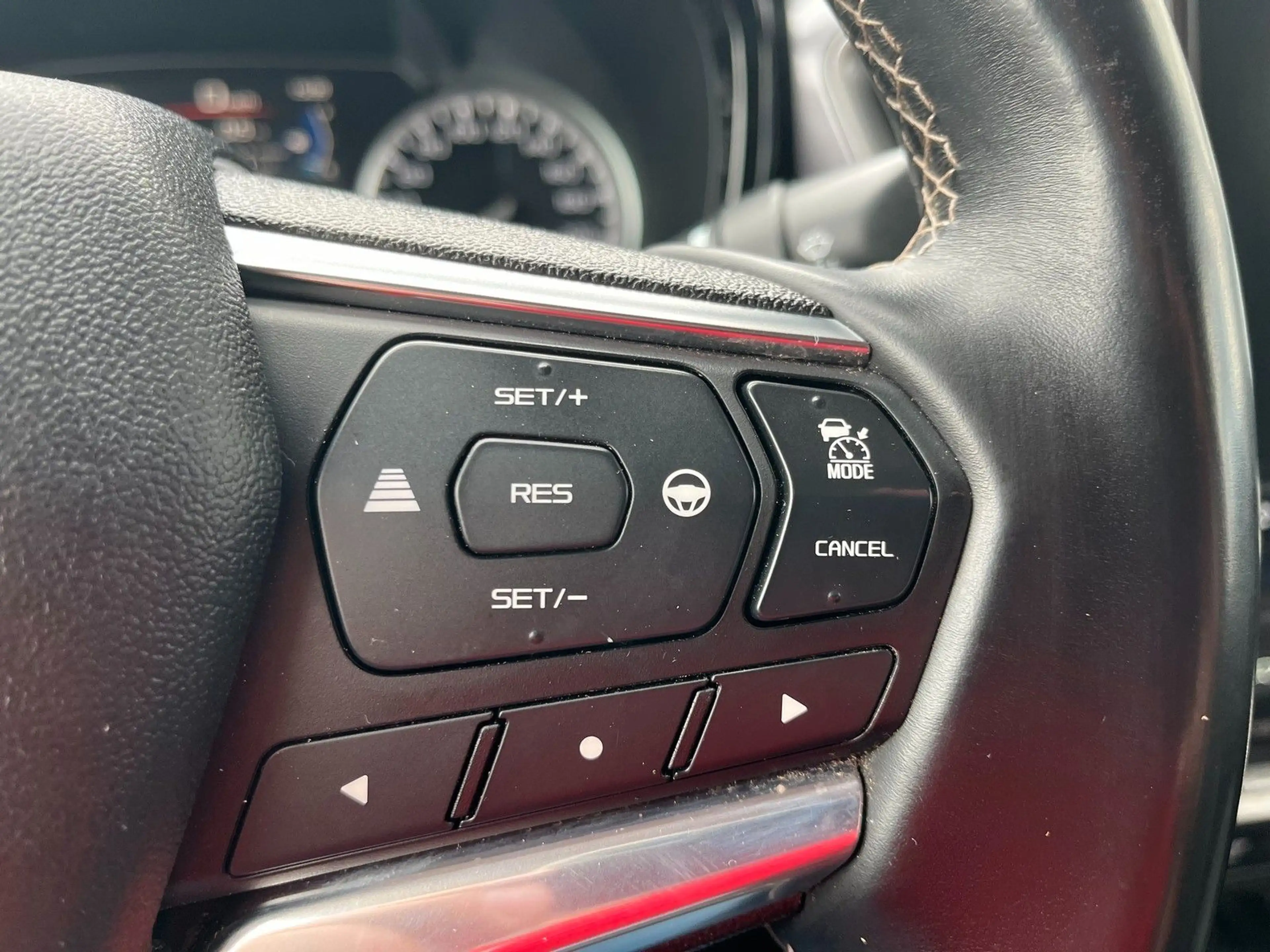 Isuzu D-Max Double Cab 4x4 LSE AT Plane mit Speriegel — photo 13