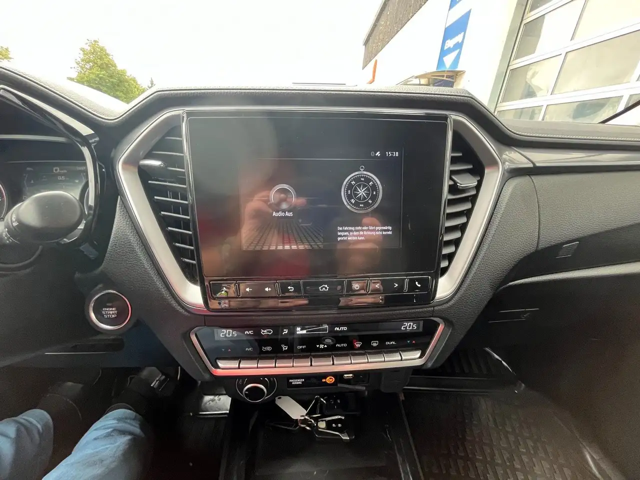 Isuzu D-Max 2023 — фото 9