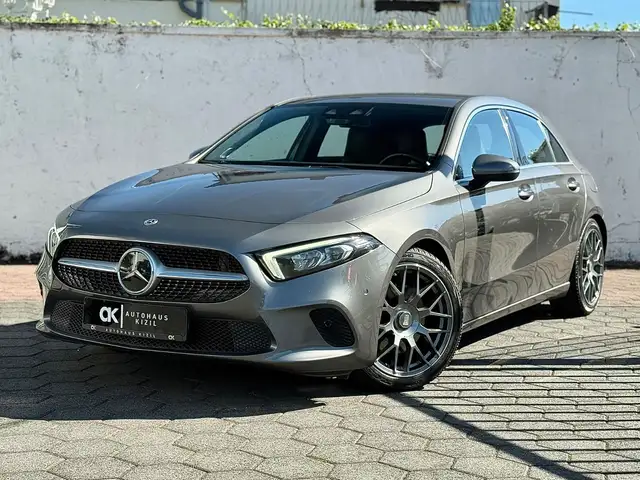 Mercedes-Benz A 220 A220 4Matic Kamera,Leder,Ambiente,Burmester LED