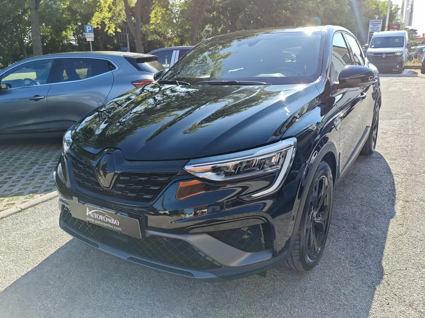 Renault Arkana Hybrid E-TECH 145 CV Engineered - 2